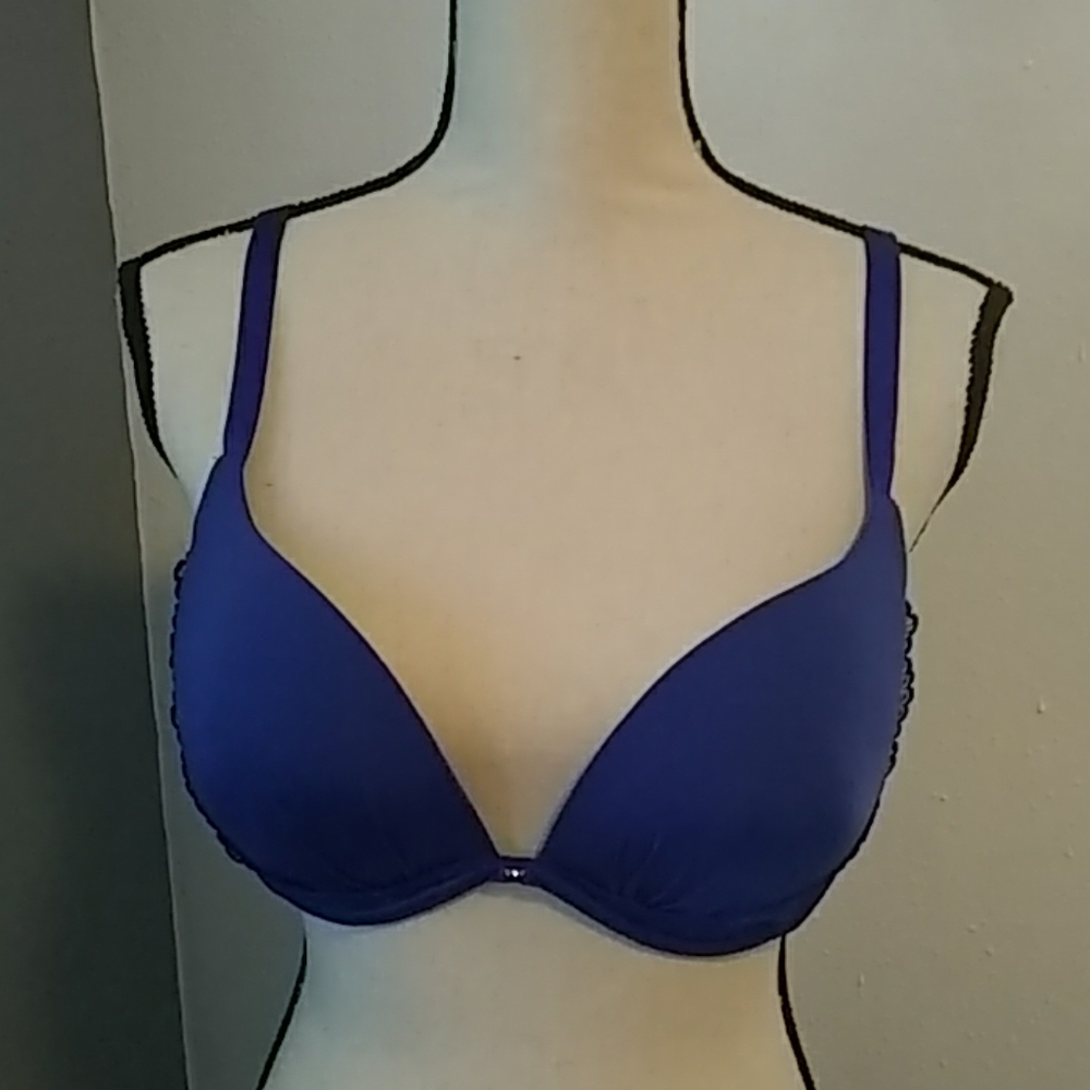 Victoria's Secret 38D Blue Lace Push Up Bra